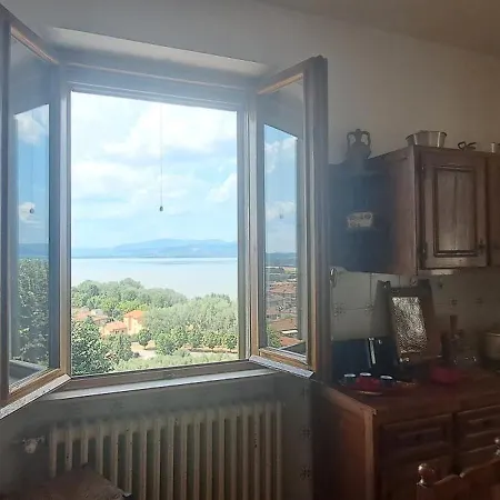 Сasa de vacaciones L'incanto Del Trasimeno Con Giardino Vista Nel Cuore Di Castiglione Castiglione del Lago